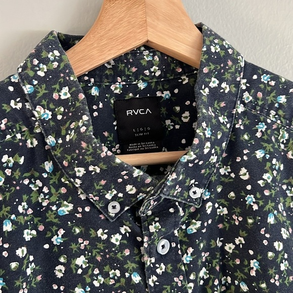 RVCA Black Floral Casual Button Down Shirt Large - Picture 4 of 8